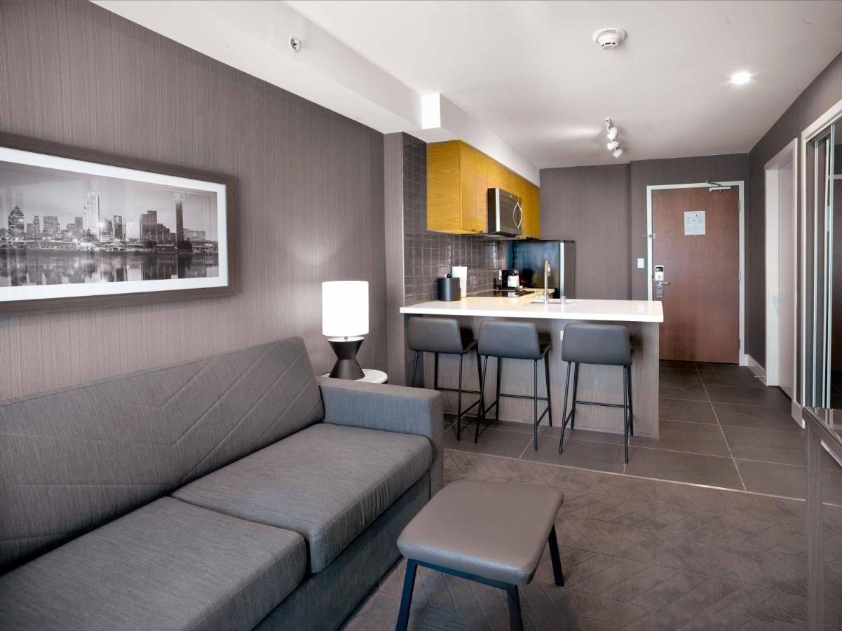 Sandman Signature Plano-frisco Plano