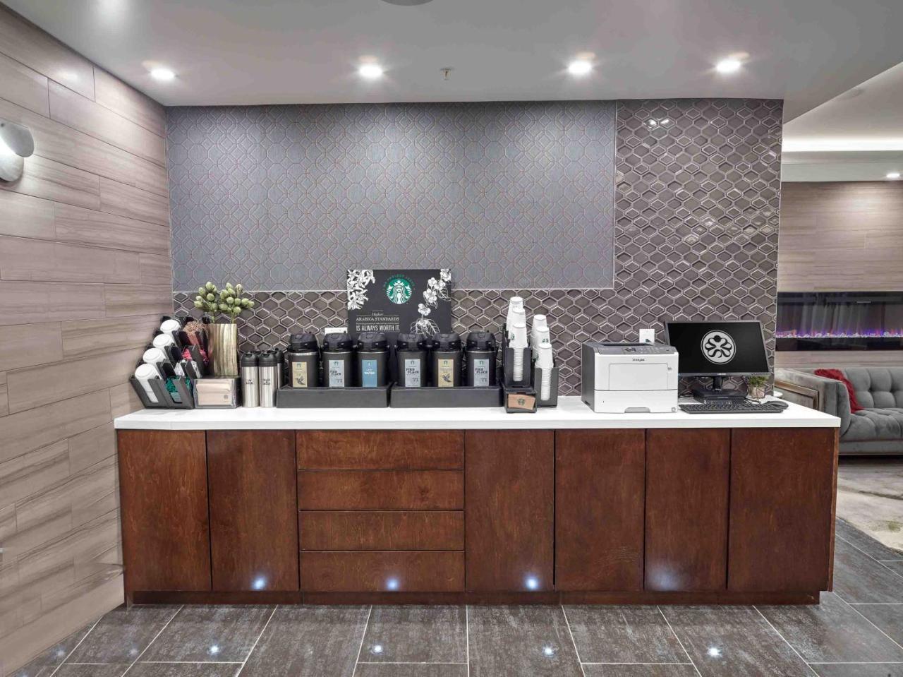 Sandman Signature Plano-frisco Plano